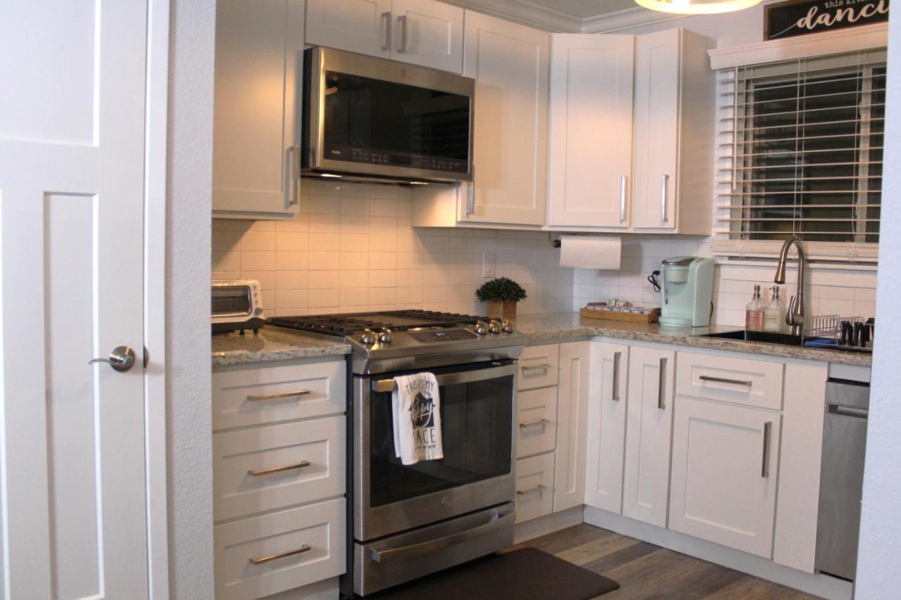 Stay At The Retreat! Gatlinburg-Dollywood Sevierville Exteriör bild
